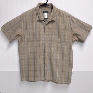 Patagonia Mens Short Sleeve Button Down Shirt B41